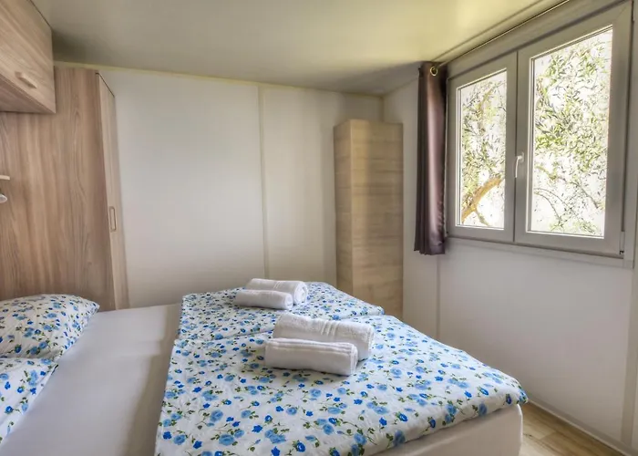 مكان تخييم Agricampeggio Relax Maxicaravan